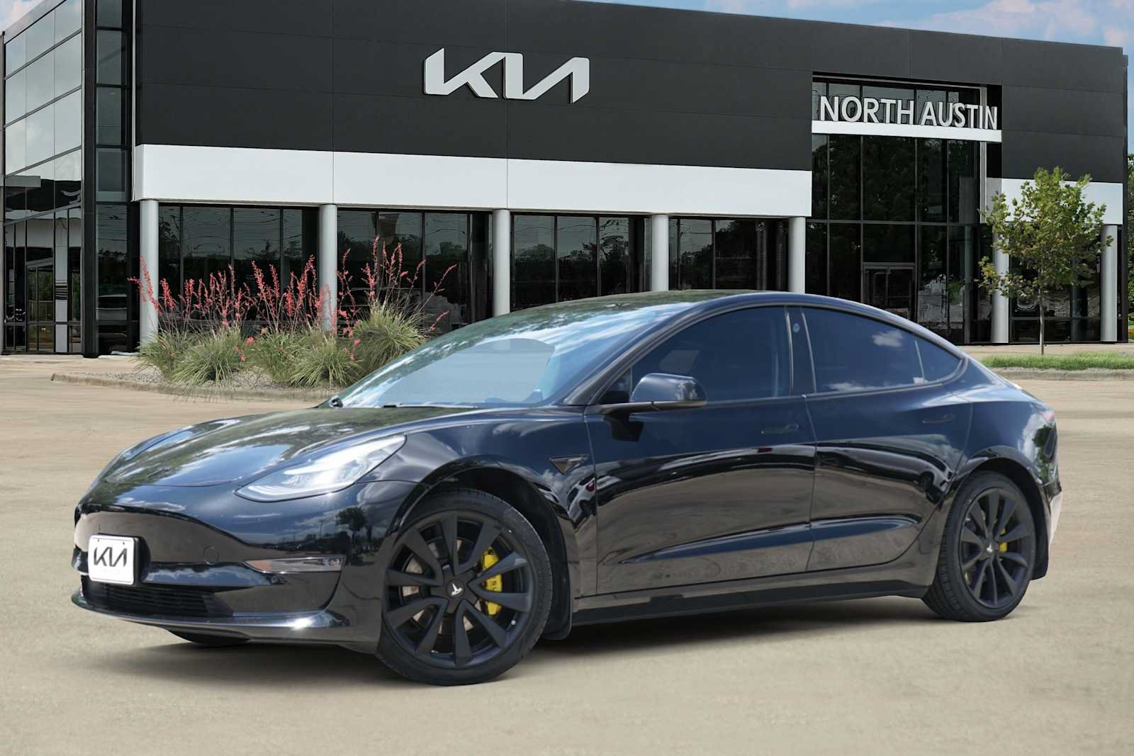 Used 2019 Tesla Model 3 Long Range RWD image 2