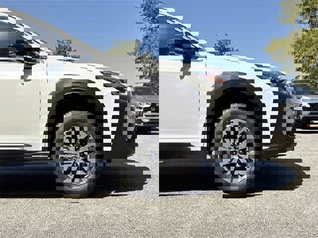 New 2025 Subaru Outback Premium image 9