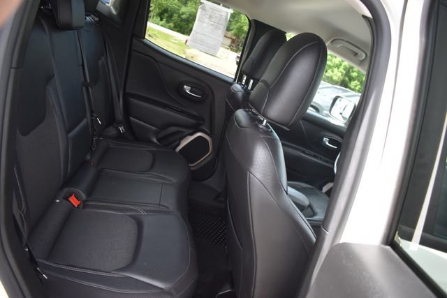 Used 2017 Jeep Renegade Trailhawk AWD/4WD image 15