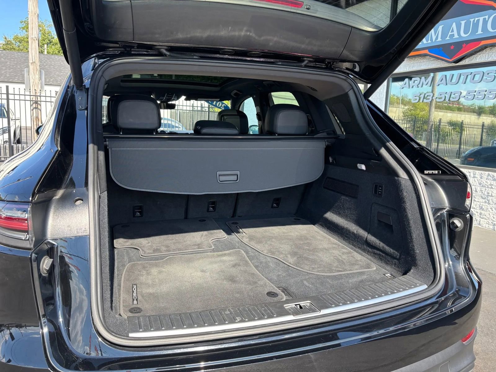 Used 2019 Porsche Cayenne S image 25