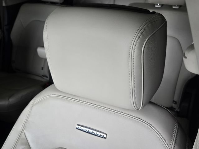 Used 2022 Ford Expedition Platinum AWD/4WD image 26