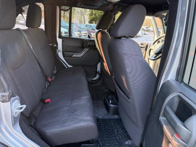 Used 2013 Jeep Wrangler Unlimited Sport image 29