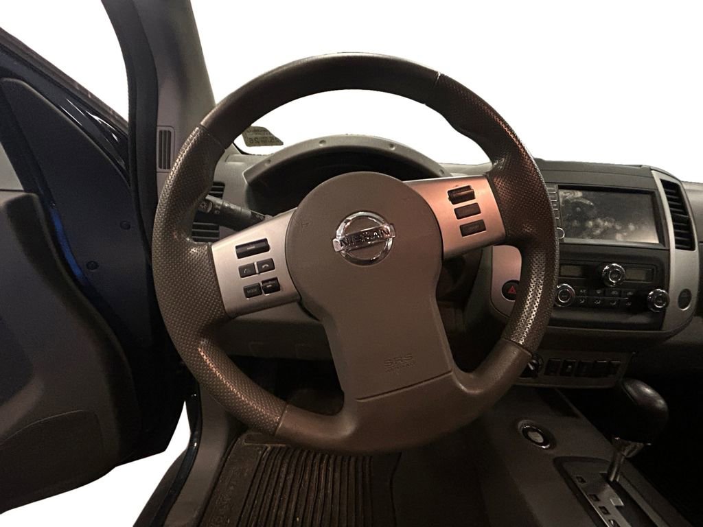 Used 2020 Nissan Frontier SV AWD/4WD image 13
