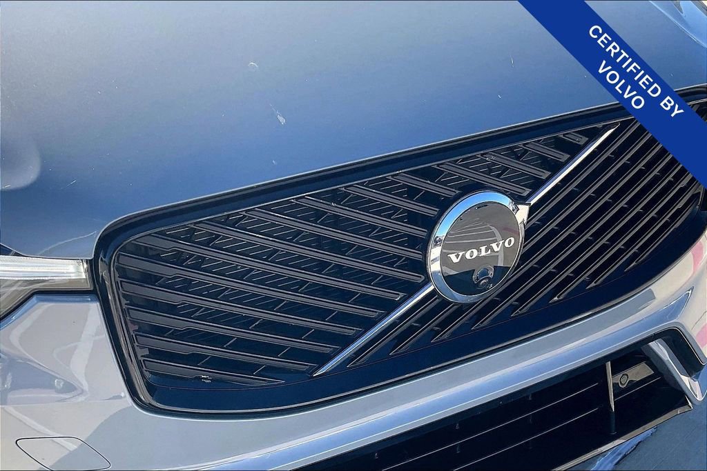 Certified 2026 Volvo XC60 B5 Ultra w/ Climate Package image 38