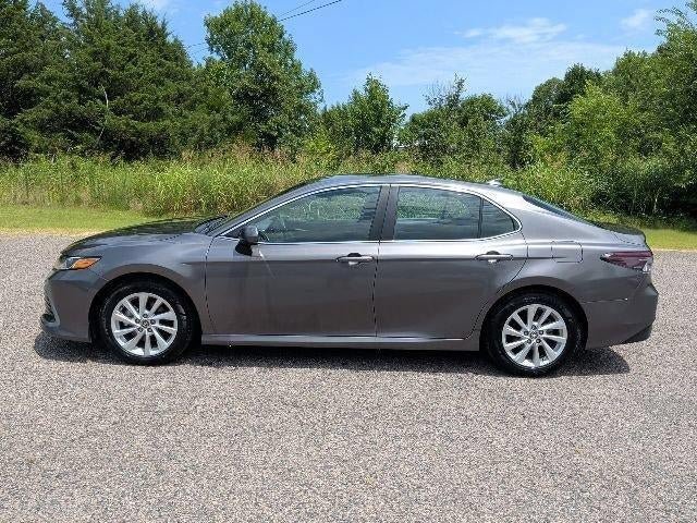 Used 2023 Toyota Camry LE FWD image 2