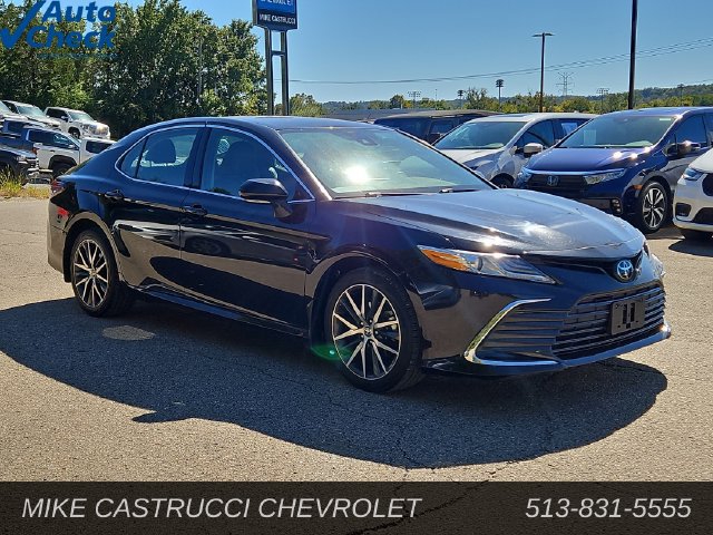 Used 2024 Toyota Camry XLE w/ Cold Weather Package AWD/4WD image 7