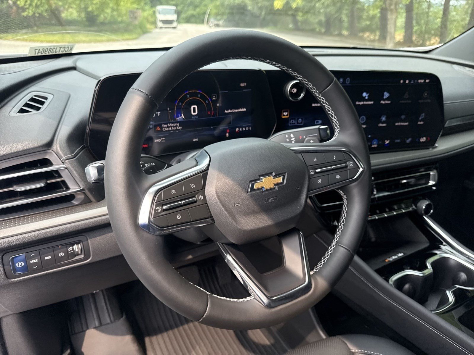 New 2026 Chevrolet Traverse LT w/ Driver Confidence Package AWD/4WD image 12
