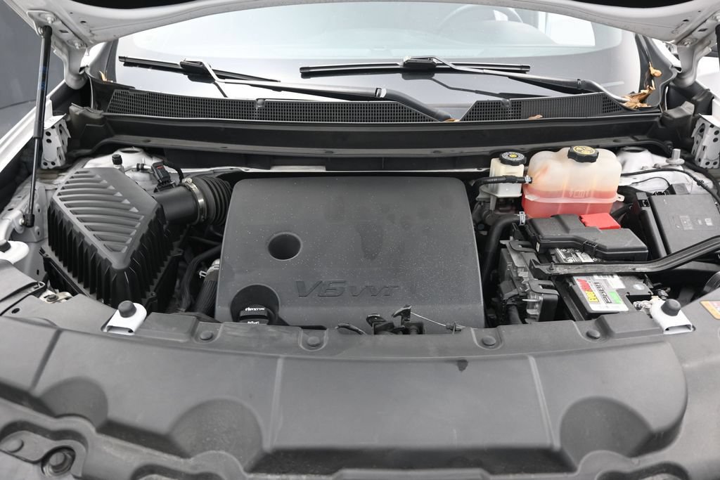 Used 2022 Chevrolet Traverse LT FWD image 11