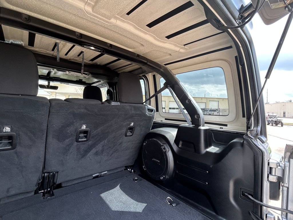 Used 2020 Jeep Wrangler Unlimited Rubicon image 10