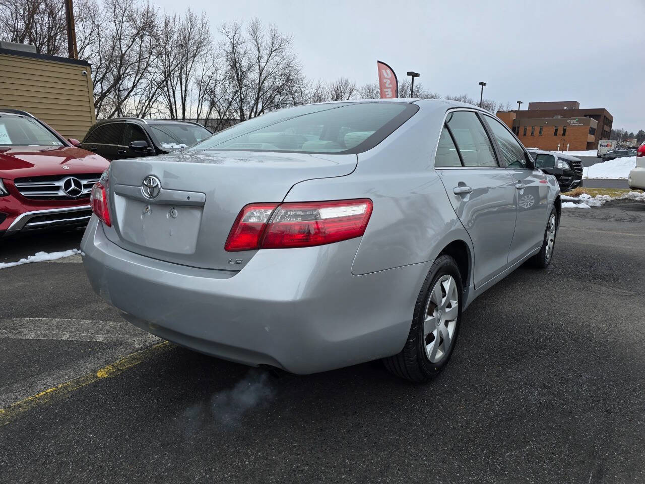 Used 2007 Toyota Camry LE image 3