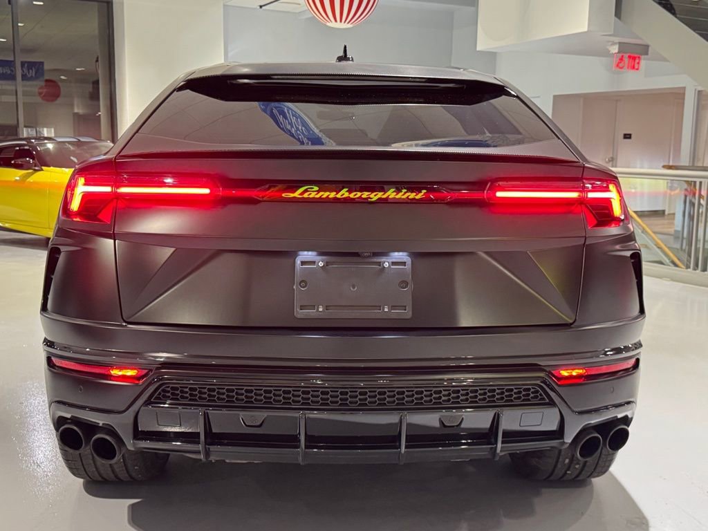 Used 2020 Lamborghini Urus image 5
