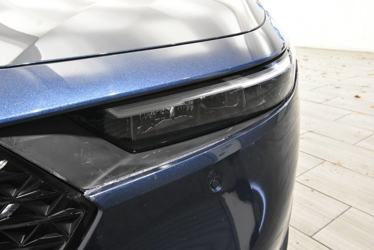 Used 2025 Honda Accord EX-L image 9