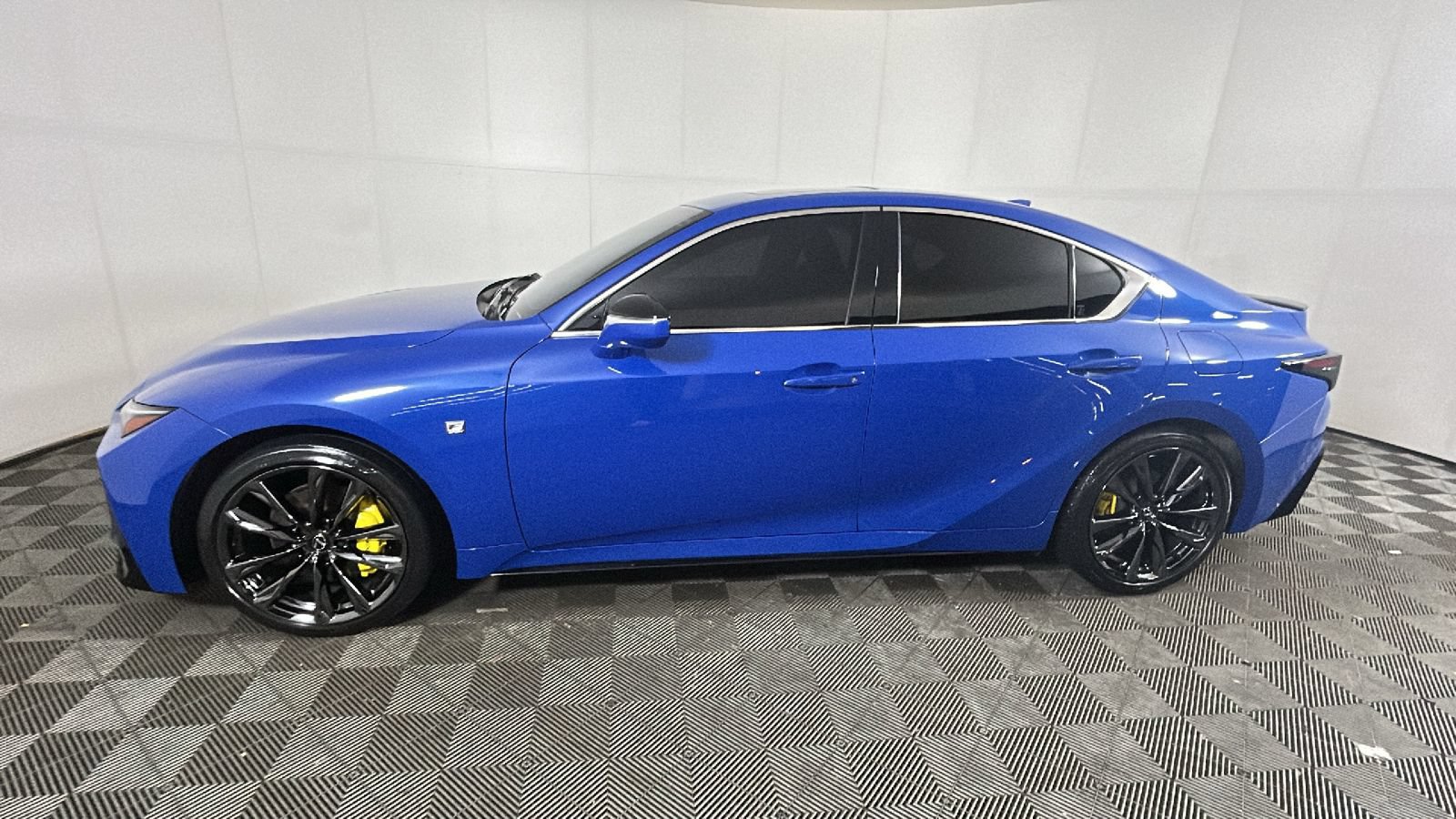 Used 2023 Lexus IS 350 F Sport AWD/4WD image 7