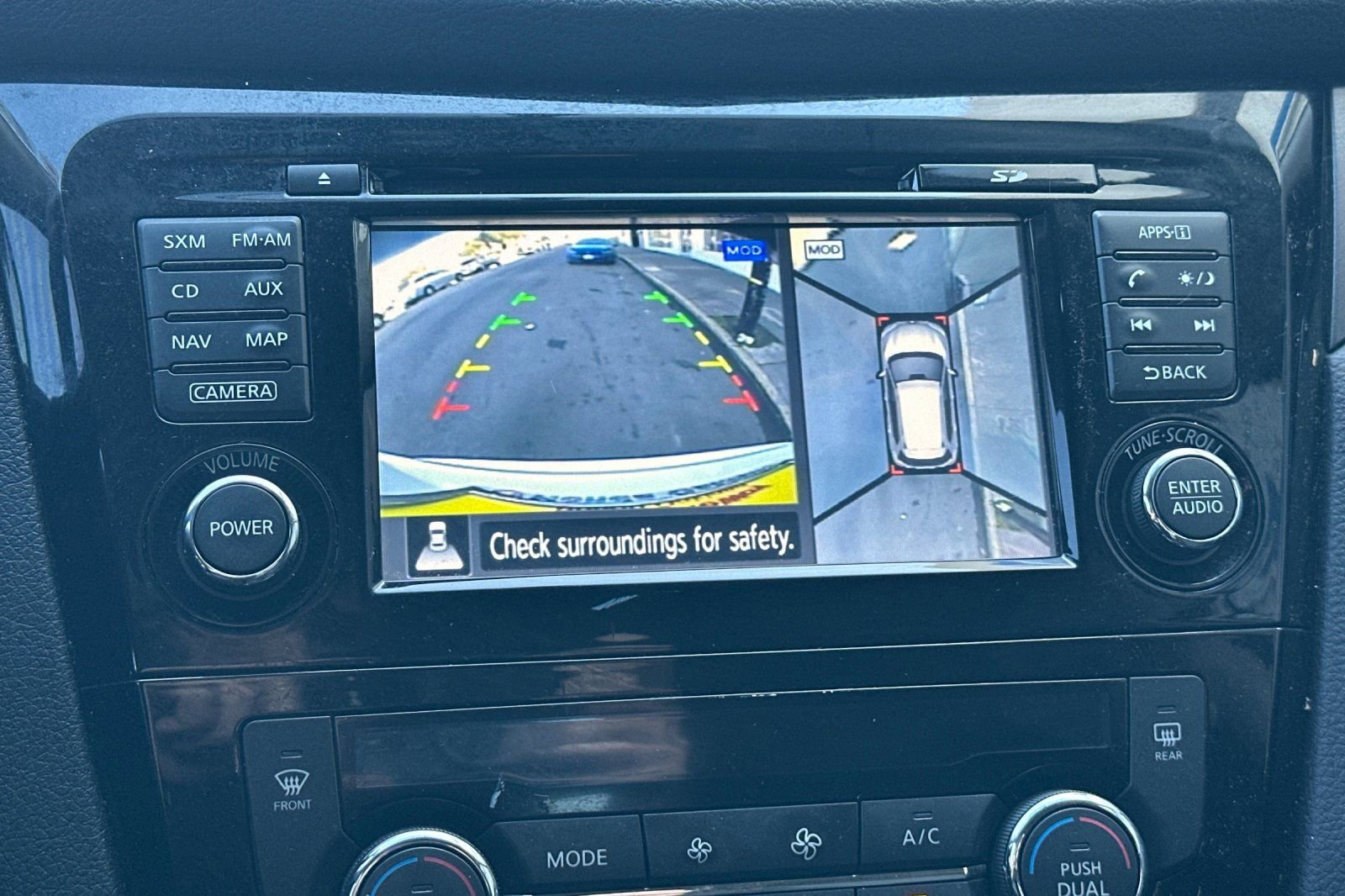 Used 2014 Nissan Rogue SV w/ SV Premium Package image 25