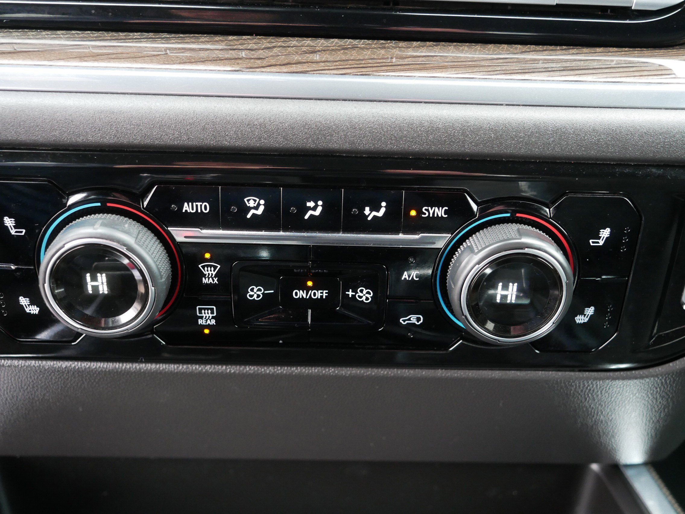 Used 2023 Chevrolet Silverado 1500 LT Trail Boss w/ Protection Package image 23