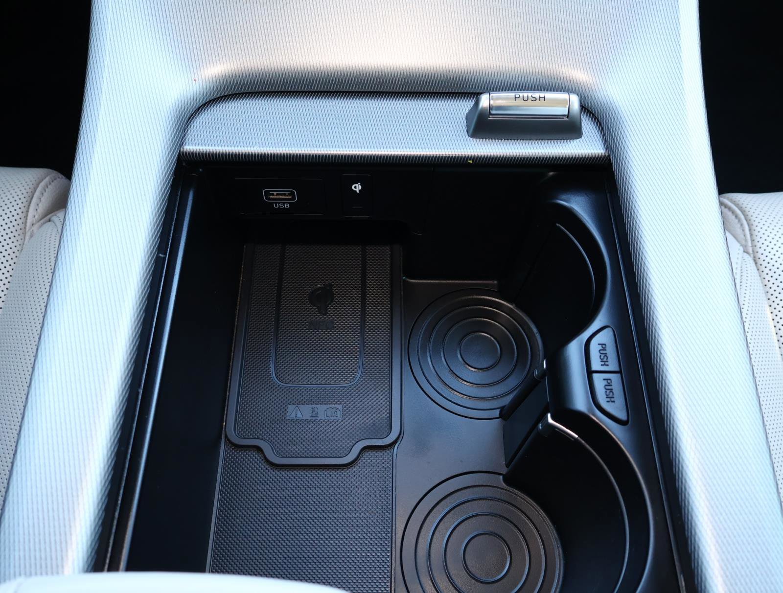 Used 2023 Hyundai Palisade Limited FWD image 28