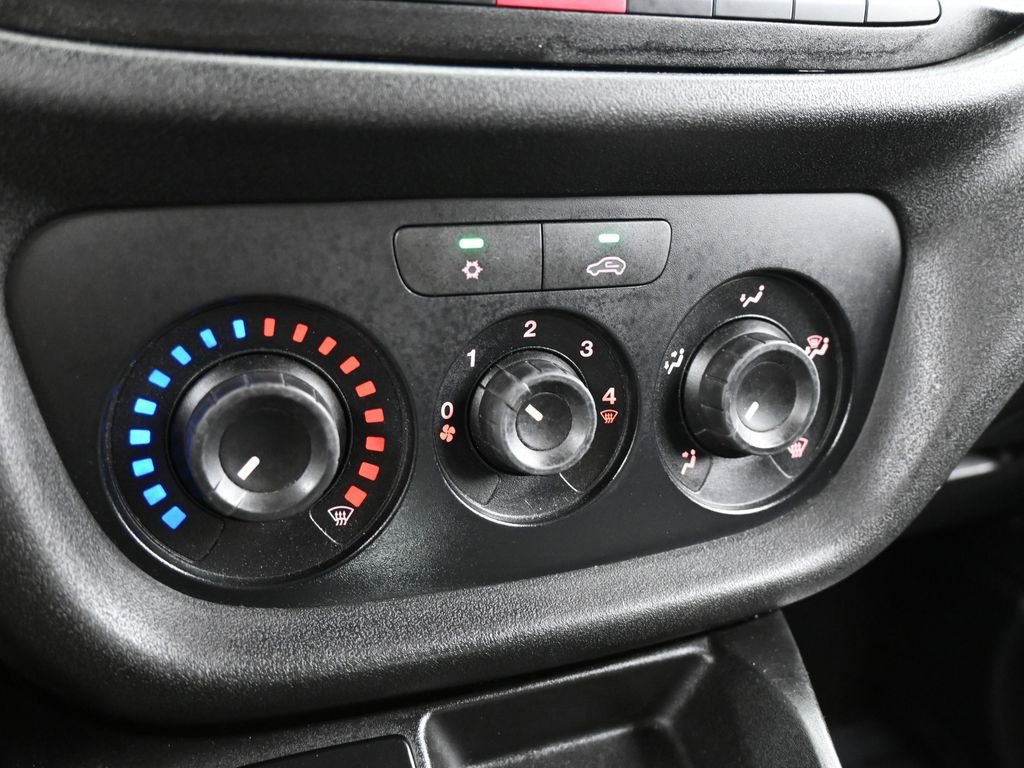 Used 2020 RAM ProMaster City Tradesman w/ Window Group 04 image 21