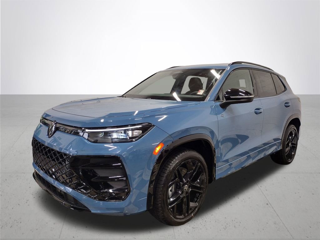 New 2025 Volkswagen Tiguan SE R-Line image 2