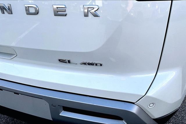 Used 2023 Nissan Pathfinder SL image 24