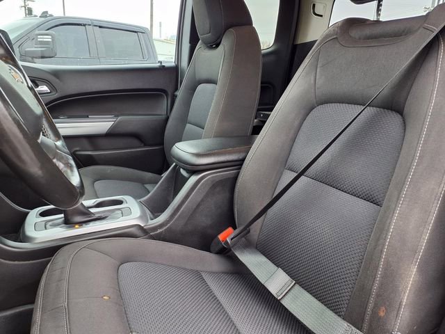 Used 2022 Chevrolet Colorado LT w/ Fleet Safety Package image 3