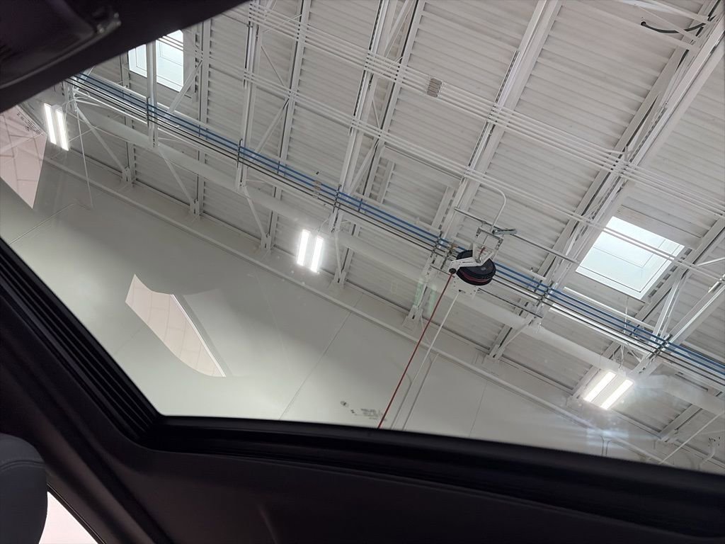 Used 2023 BMW 530i xDrive w/ Convenience Package image 18