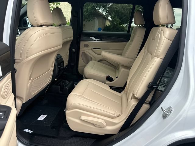New 2026 Jeep Grand Cherokee L Limited AWD/4WD image 16