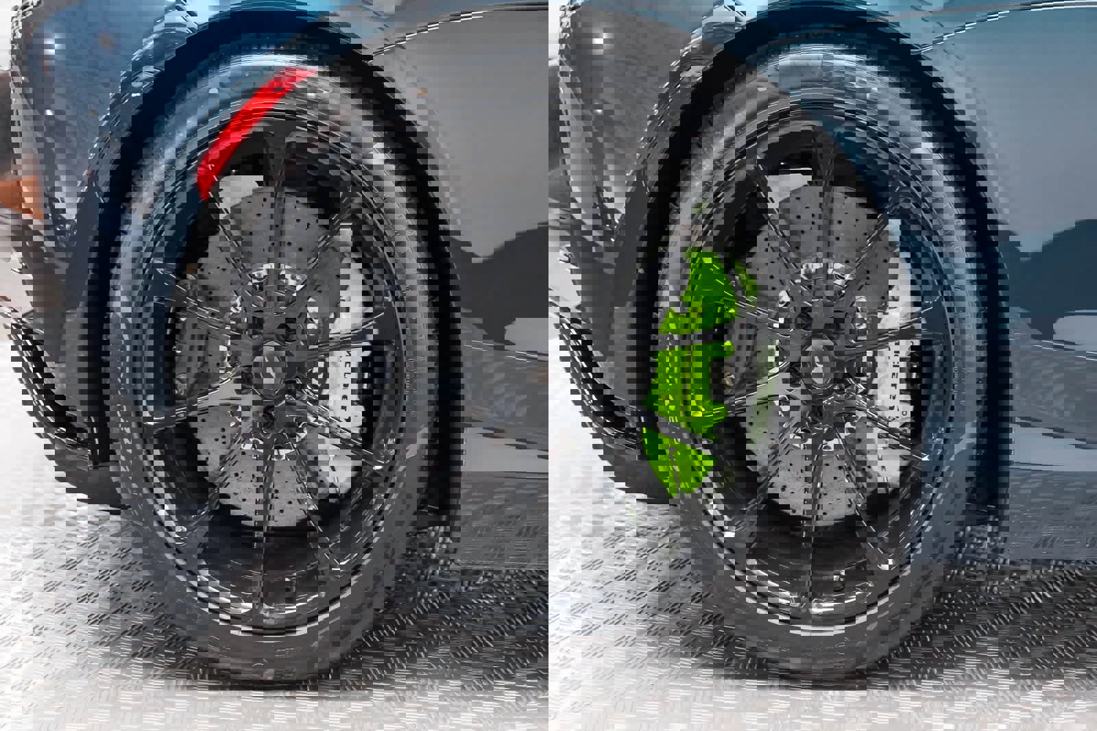 New 2026 McLaren Artura image 25