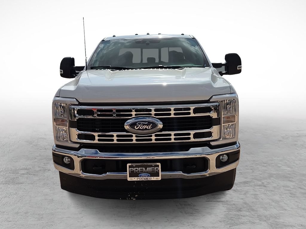 New 2026 Ford F350 XL w/ XL Chrome Package AWD/4WD image 3