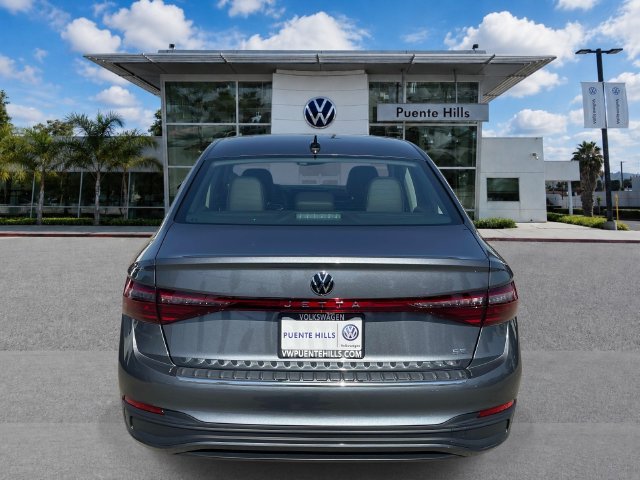 New 2026 Volkswagen Jetta SE FWD image 5