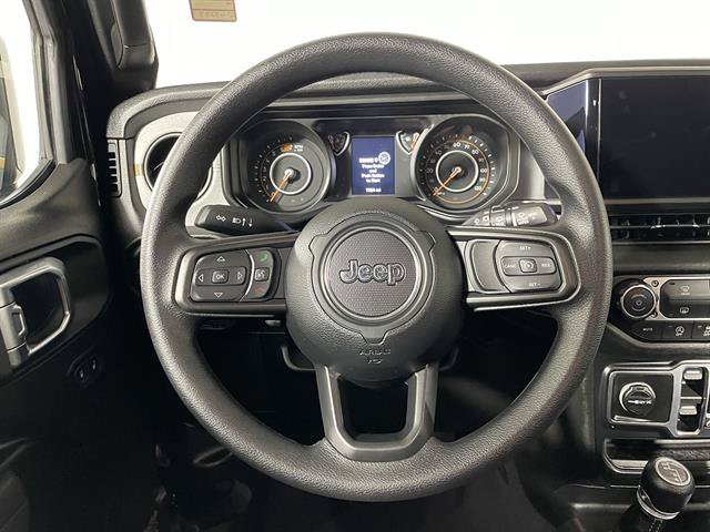 Used 2026 Jeep Wrangler Unlimited Sport AWD/4WD image 15