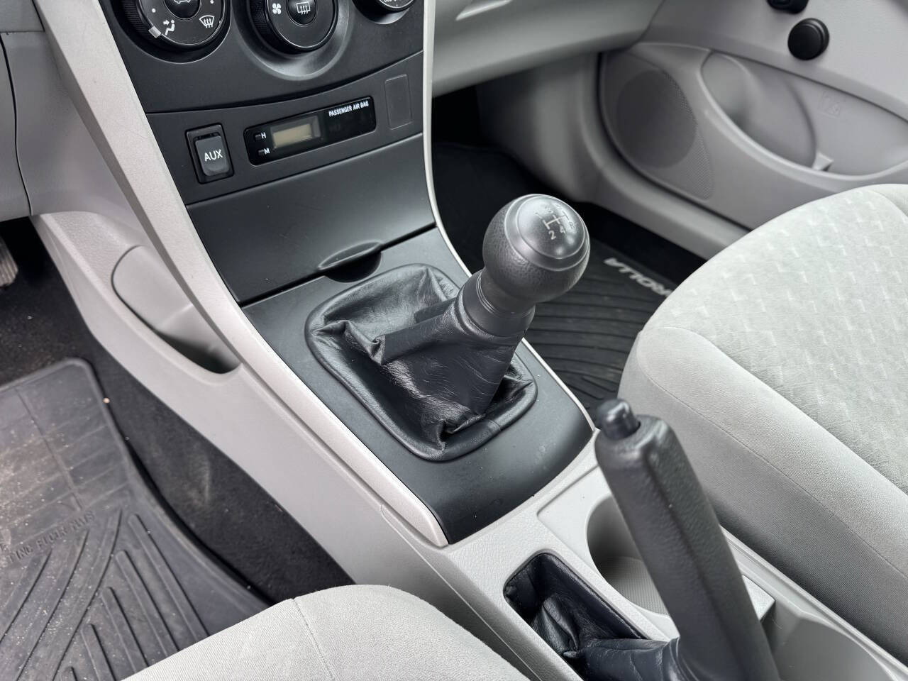 Used 2010 Toyota Corolla FWD image 20