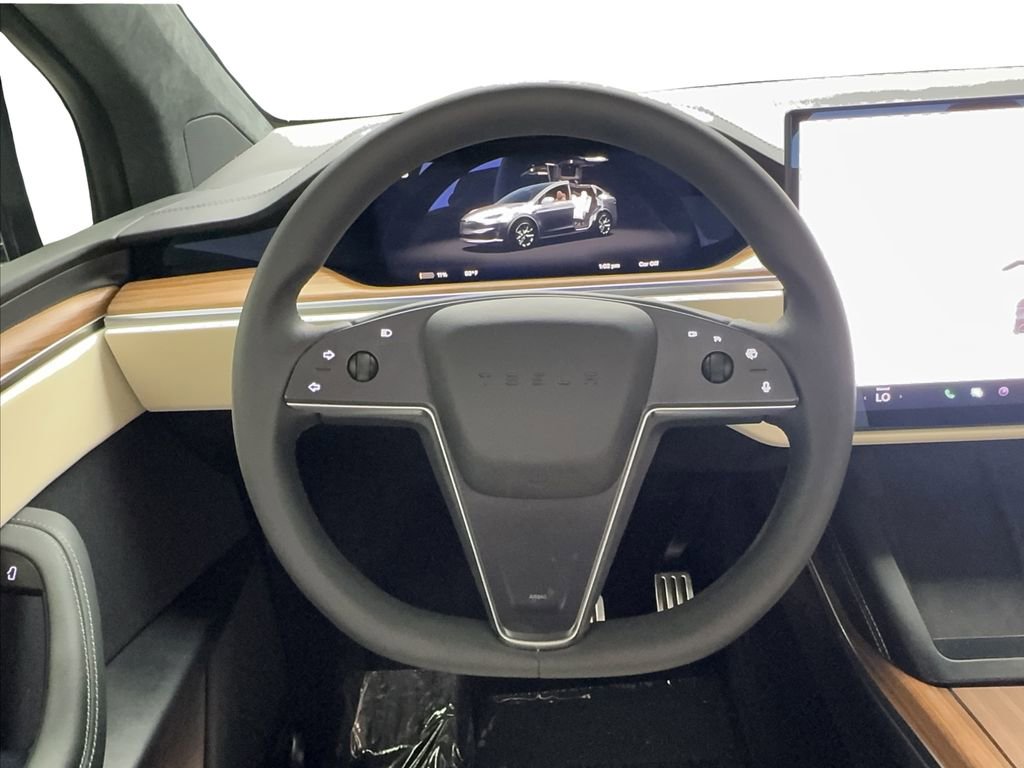 Used 2025 Tesla Model X AWD/4WD image 40