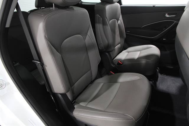 Used 2017 Hyundai Santa Fe Limited AWD/4WD image 19