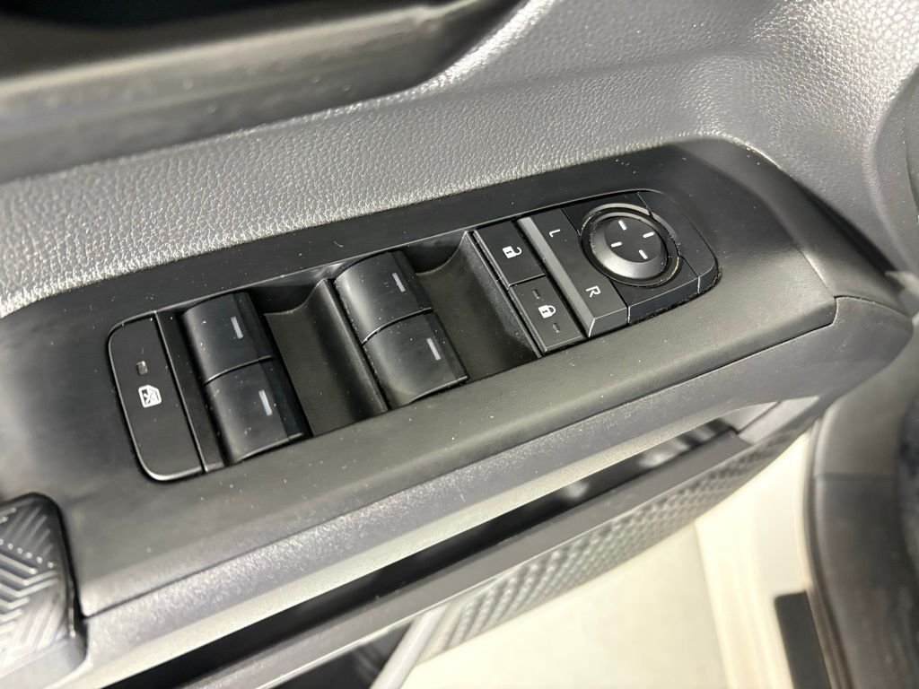 Used 2024 Toyota Tacoma SR5 RWD image 15