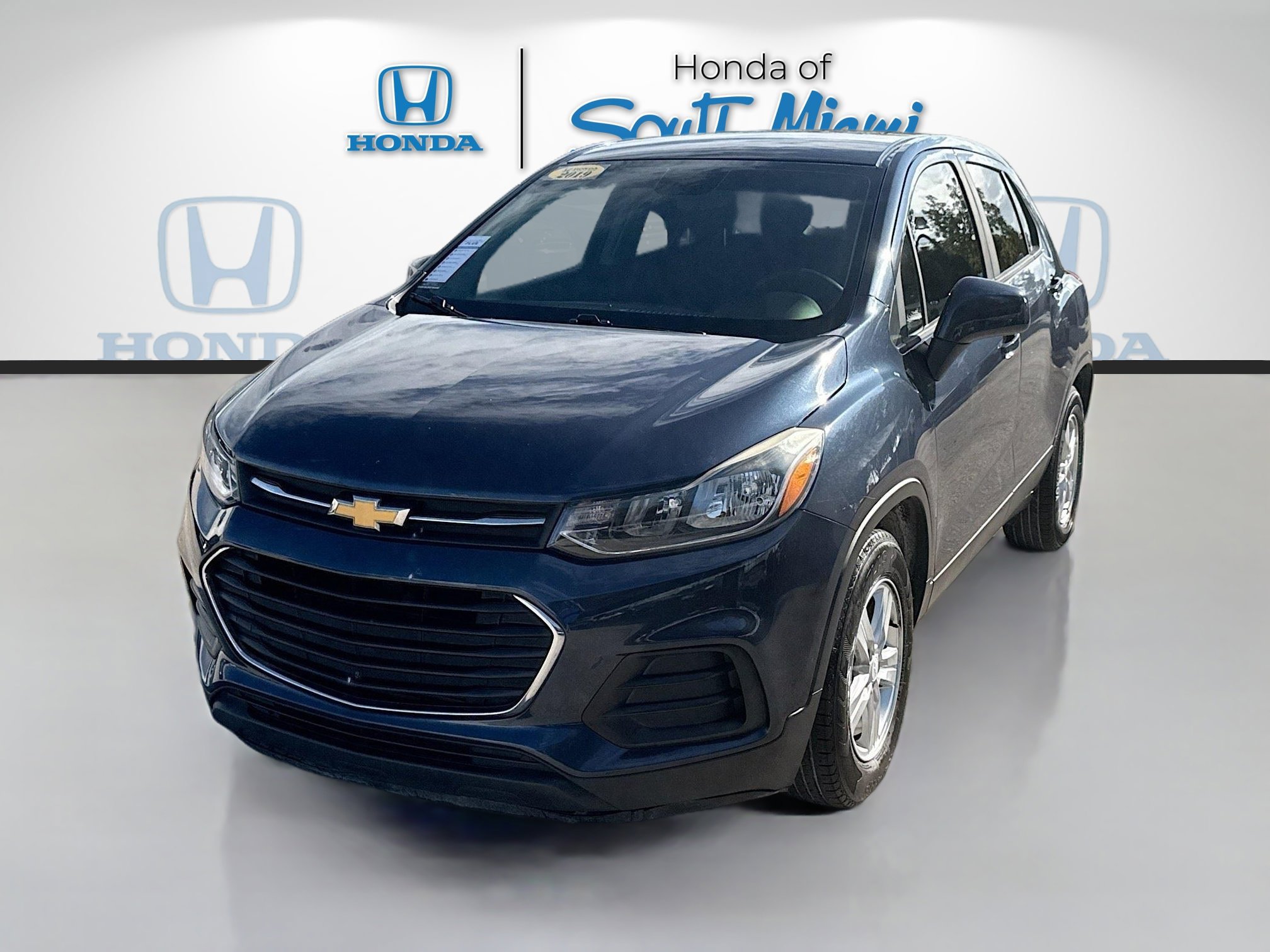 Used 2019 Chevrolet Trax LS w/ Tint and Cruise Package image 2