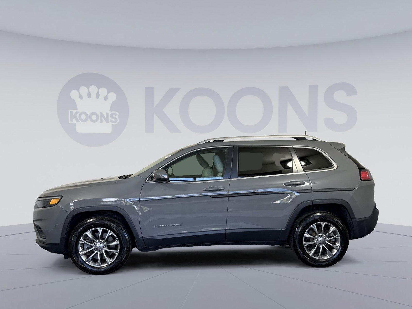 Used 2020 Jeep Cherokee Latitude Lux w/ Comfort/Convenience Group AWD/4WD image 2
