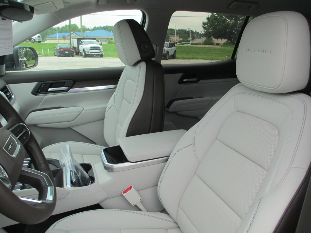 New 2026 GMC Terrain Denali AWD/4WD image 11