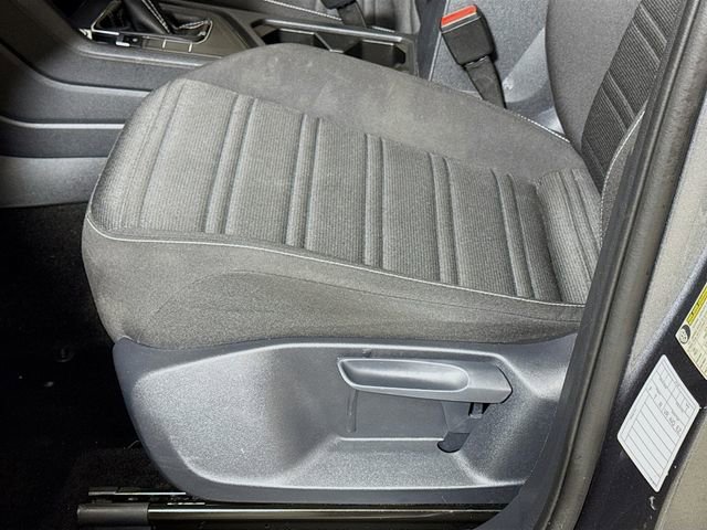 Used 2024 Volkswagen Tiguan S image 16