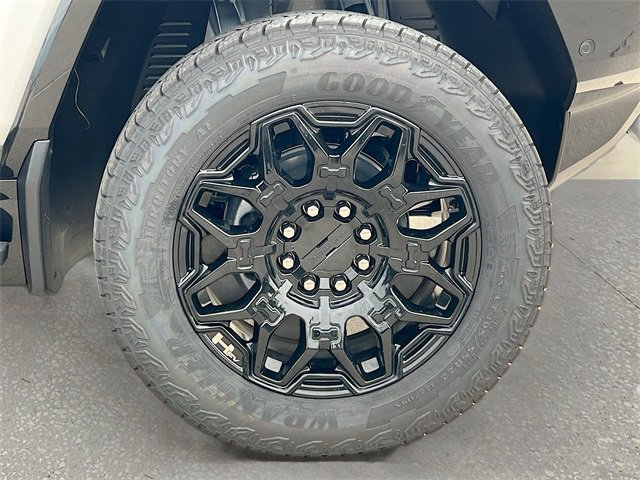 New 2025 GMC Hummer EV 2X image 19