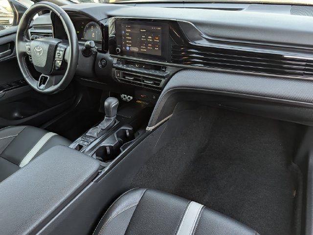 Certified 2026 Toyota Camry SE FWD image 32