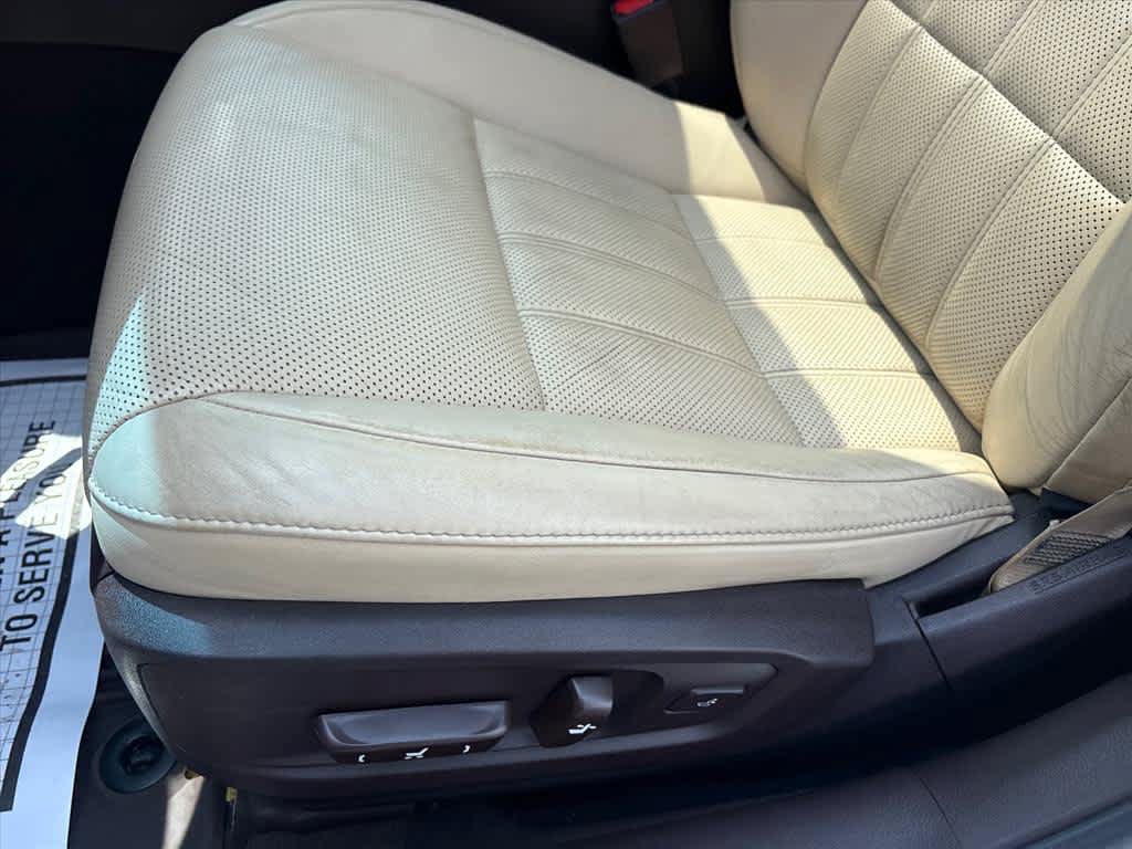 Used 2016 Lexus ES 350 w/ Luxury Package w/Wood Trim FWD image 21