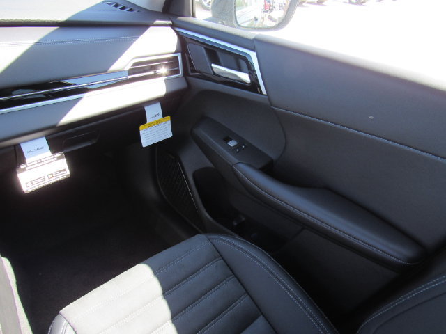 New 2026 Mitsubishi Outlander SE FWD image 19