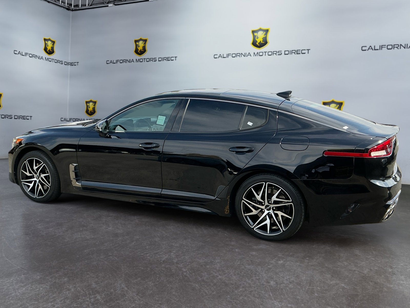 Used 2022 Kia Stinger GT-Line w/ Sun & Sound Package image 8