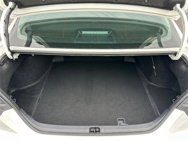 Used 2025 Toyota Camry LE image 29