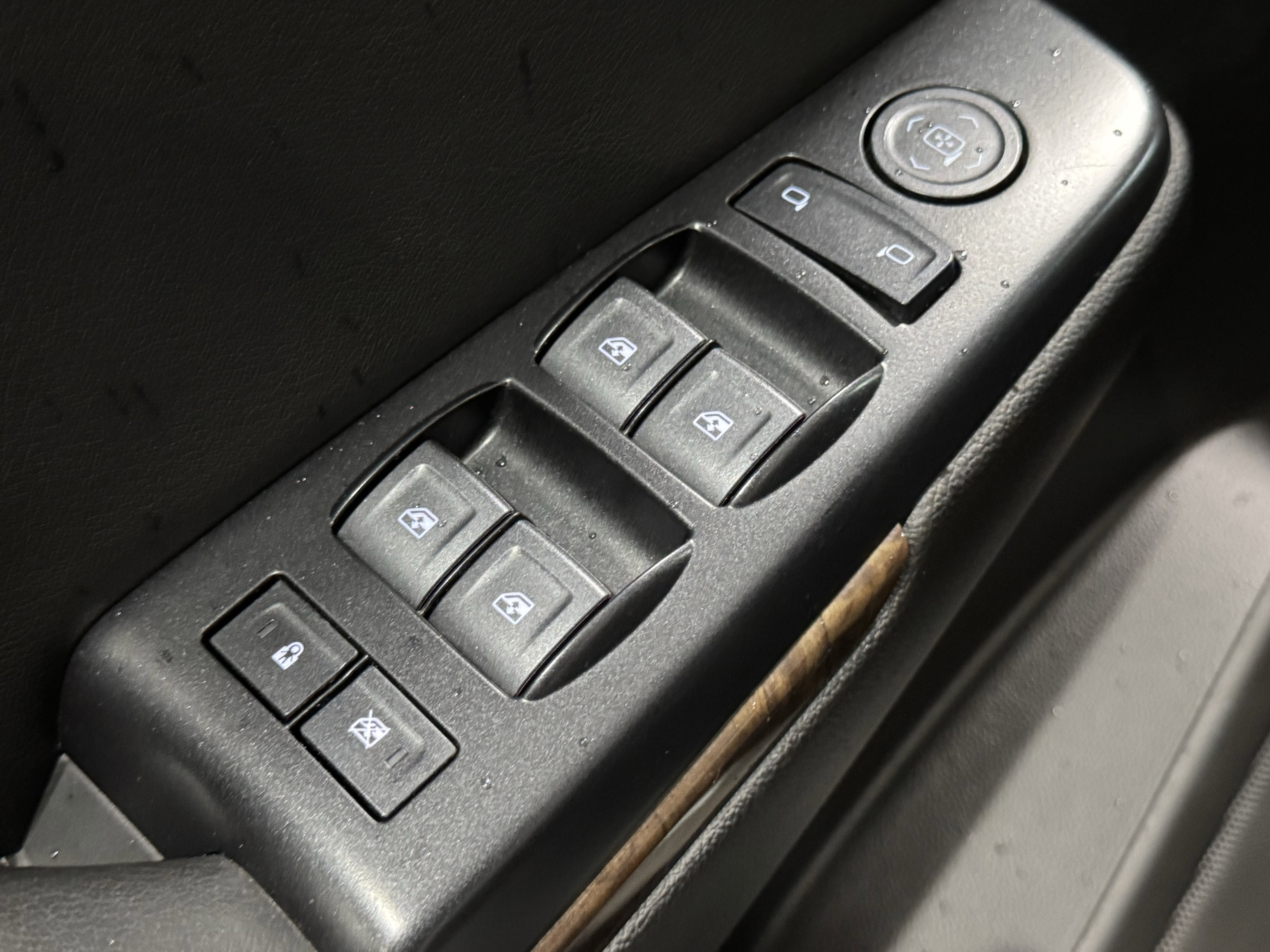 Used 2020 Chevrolet Tahoe LS image 24