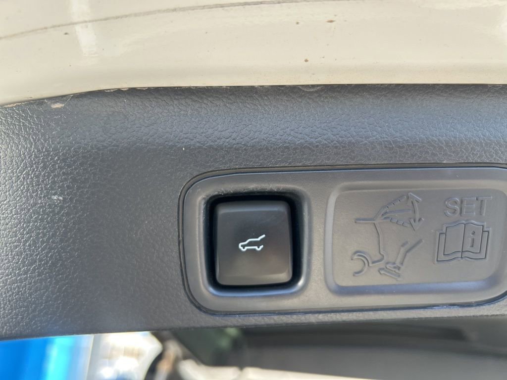 Used 2022 Ford Expedition Max Limited image 25