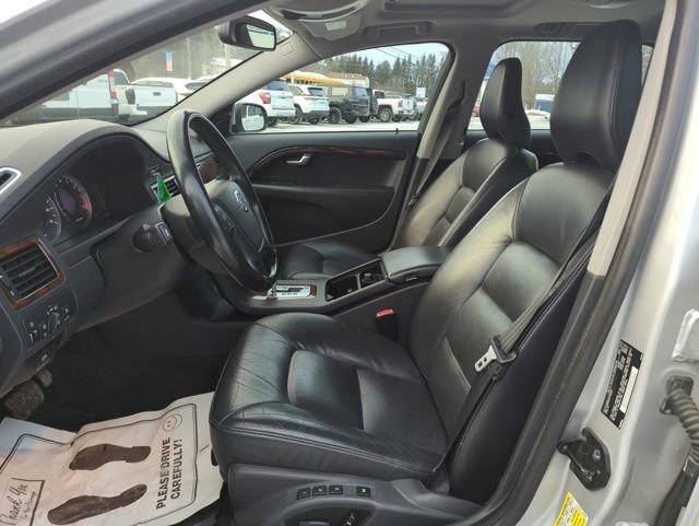 Used 2010 Volvo V70 image 12
