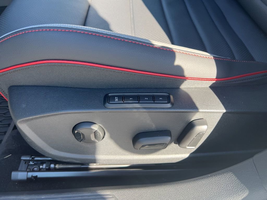 Used 2024 Volkswagen GTI Autobahn image 13