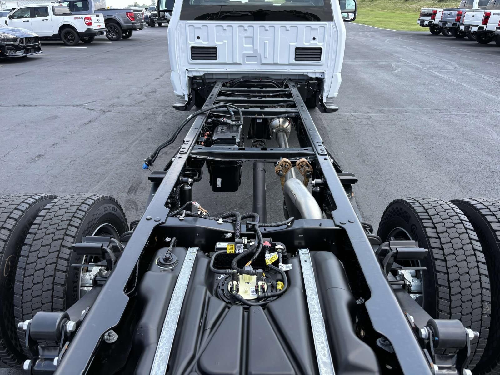 New 2025 Ford F550 4x4 Regular Cab Super Duty image 28