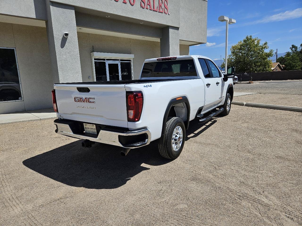 Used 2026 GMC Sierra 2500 Pro w/ Convenience Package AWD/4WD image 7